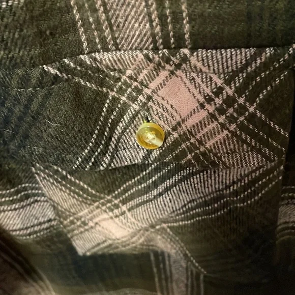 NWOT Passport women’s light flannel long sleeve button down top size M. - Picture 3 of 10